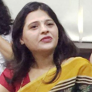 Dr Zainab Zaidi